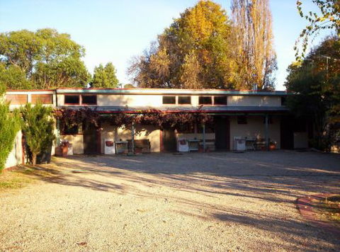 Colonial Motel Omeo - Tourism Canberra 2