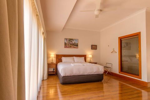 JV Jones Pty Ltd - Tourism Canberra 2