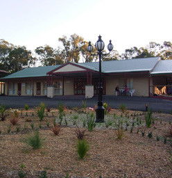 Sanctuary House Resort Motel - Healesville - Tourism Canberra 4