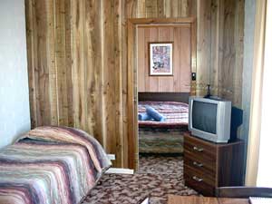 Oyster Court Motel - Tourism Canberra 1