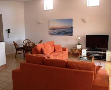 Lennox Beach Resort - Tourism Canberra 0