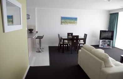 Port Pacific Resort - Tourism Canberra 4