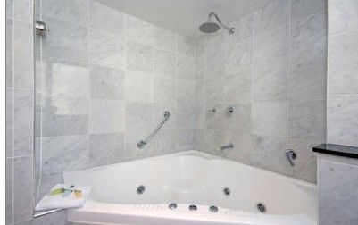 HW Boutique Motel - Tourism Canberra 4
