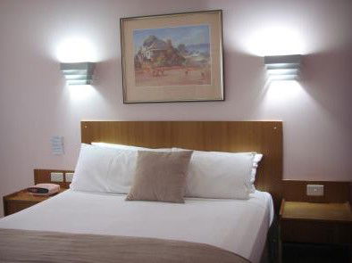 Tamwell Motel - Tourism Canberra 0