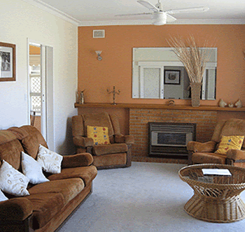 Hahndorf Inn - Tourism Canberra 4