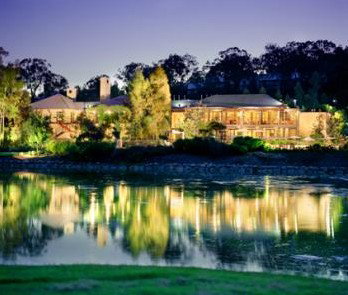 Cypress Lakes Resort - Tourism Canberra 0