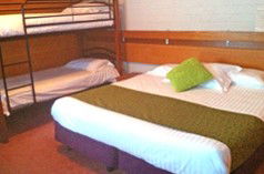 Barrakee Ski Lodge - Tourism Canberra 0