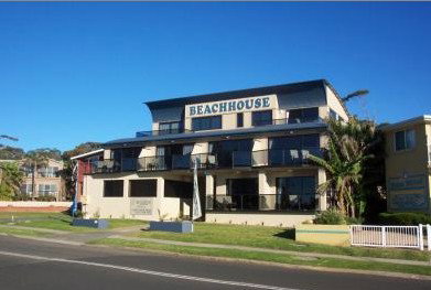 Beach House Mollymook - Tourism Canberra 0