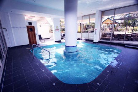Capricorn One Holiday Apartments - Tourism Canberra 1