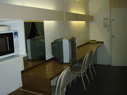 Fiesta Motel - Tourism Canberra 1
