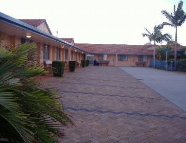 Twin Pines Motel - Tourism Canberra 4