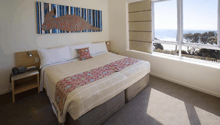 Stradbroke Island Beach Hotel - Tourism Canberra