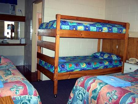 Renmark Motor Inn - Tourism Canberra 4