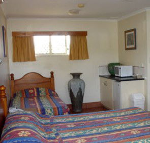 Glenmore Hotel Motel - Tourism Canberra 4