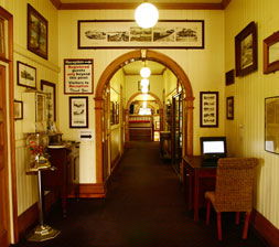 Brisbane Manor Hotel - Tourism Canberra 3