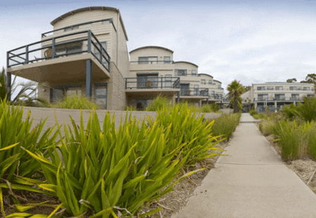 Corrigans Cove Apartments - Tourism Canberra