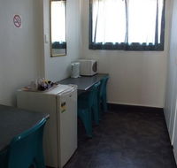 Cool Palms Motel - Tourism Canberra