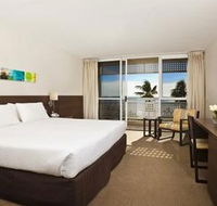 Mercure Hotel Harbourside Cairns - Tourism Canberra