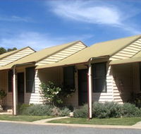 The Village Cabins - Tourism Canberra