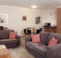 Ringwood Royale Apartment Hotel - Tourism Canberra