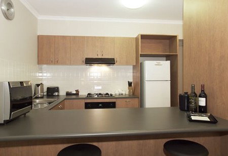 Ringwood Royale Apartment Hotel - Tourism Canberra 2