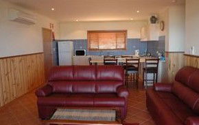 Ceduna Shelly Beach Caravan Park Cabins - Tourism Canberra 6
