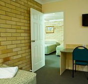 Starlight Motor Inn - Tourism Canberra