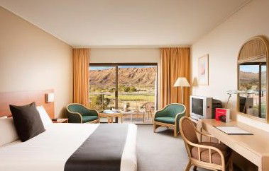Crowne Plaza Alice Springs - Tourism Canberra 3
