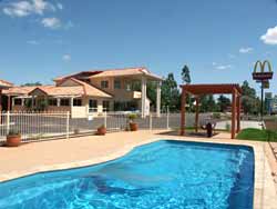 Country Roads Motor Inn - Tourism Canberra 0
