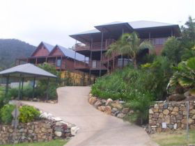 Nara Beach House - Tourism Canberra 0