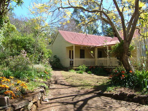 Hermitage Cottage - Tourism Canberra 1