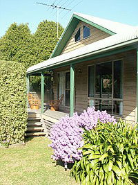 Black Dolphin Luxury Accommodation - Tourism Canberra 2