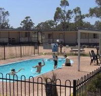 Lake Leslie Tourist Park - Tourism Canberra