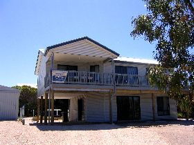 Acacia Beach House - Tourism Canberra 0