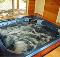 Baltic Pine Retreat - Tourism Canberra
