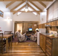 Ellie's Cottage Collection - Ellie's Townhouse - Tourism Canberra