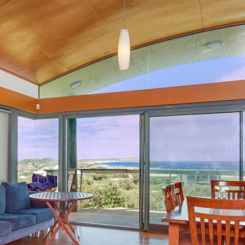 Phillip Island Waterfront House - Tourism Canberra 1