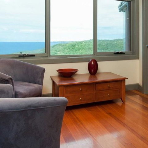 Phillip Island Waterfront House - Tourism Canberra 9