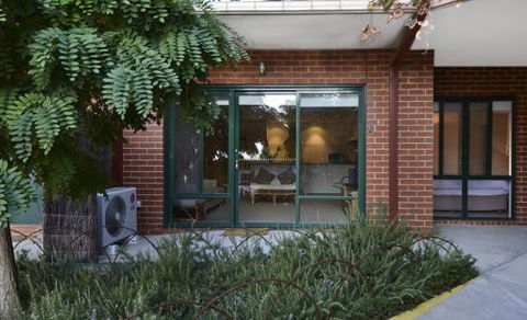 Unit5 Wyuna Queenscliff - Tourism Canberra 0