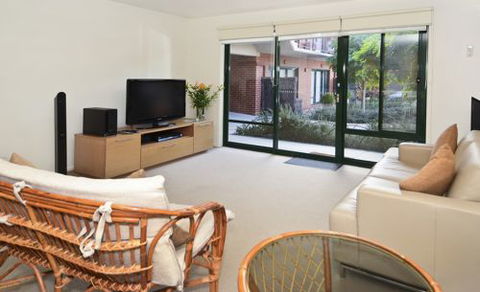 Unit5 Wyuna Queenscliff - Tourism Canberra 2