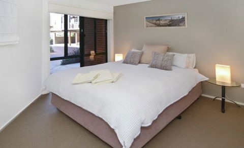 Unit5 Wyuna Queenscliff - Tourism Canberra 3