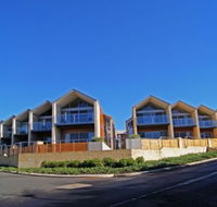 Seine Bay Apartments - Tourism Canberra