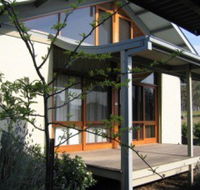 Toms Folly At The Vintage - Tourism Canberra