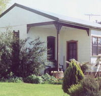 Elmstead Cottages - Tourism Canberra