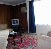 Black Opal Holiday Units - Tourism Canberra