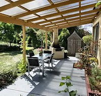 Grandma Housemove - Tourism Canberra