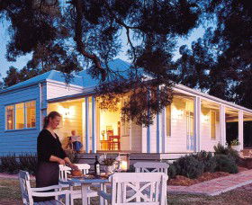 Lillians On Lovedale - Tourism Canberra 0