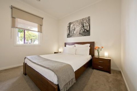 Port Melbourn Cottage - Stay Innercity - Tourism Canberra 4