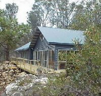 Blue Lake Lodge accommodation - Tourism Canberra