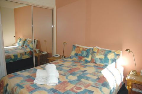 Captain's Quarters - Tourism Canberra 4